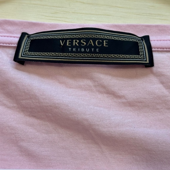 Fun pink and white crew neck tee shirt - Picture 4 of 9